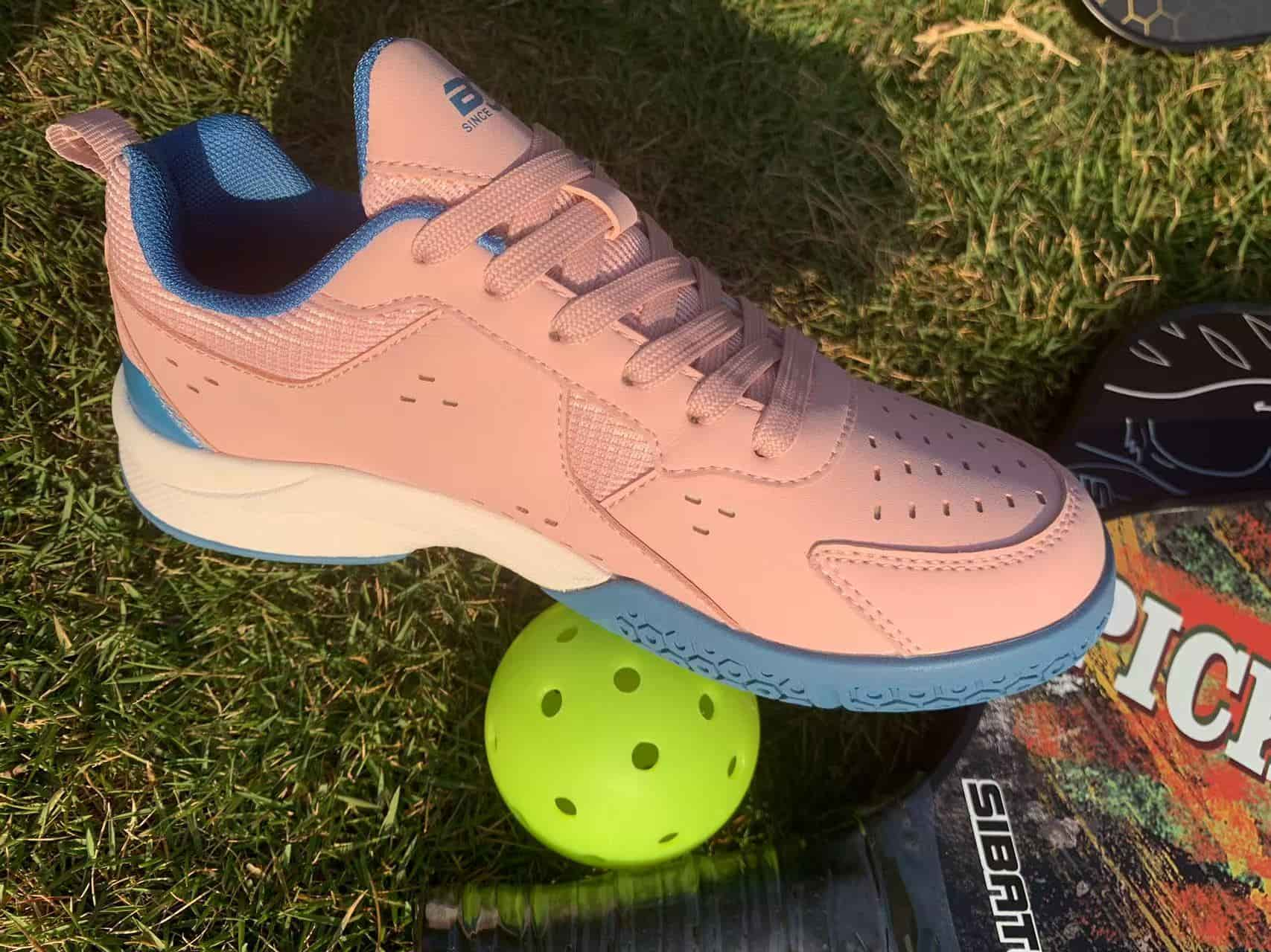 Ventilated Mesh Pickleball Shoes